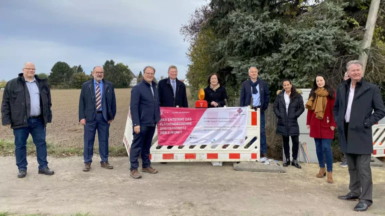 Start des Breitbandausbaus im Wittener Norden. (Foto: Marek Schirmer)